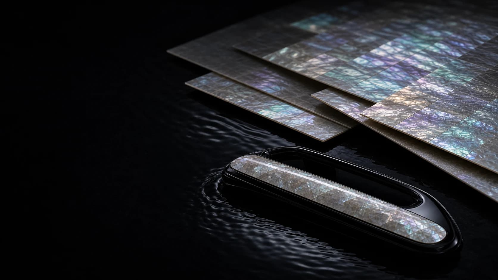 Transforming products with natural mother-of-pearl